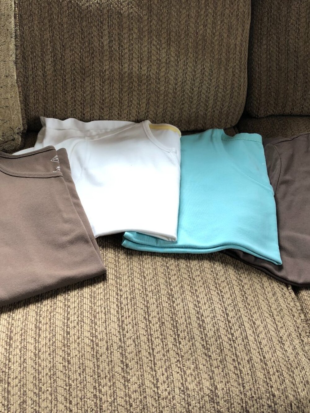 LOT 4 Knit Tops - St Johns Bay XL Long & Short Sleeve, Cherokee 22-22.5" Pit #JS